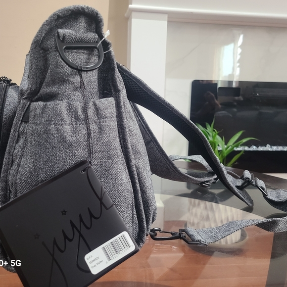 Jujube Classical Convertible Bag - Picture 11 of 13